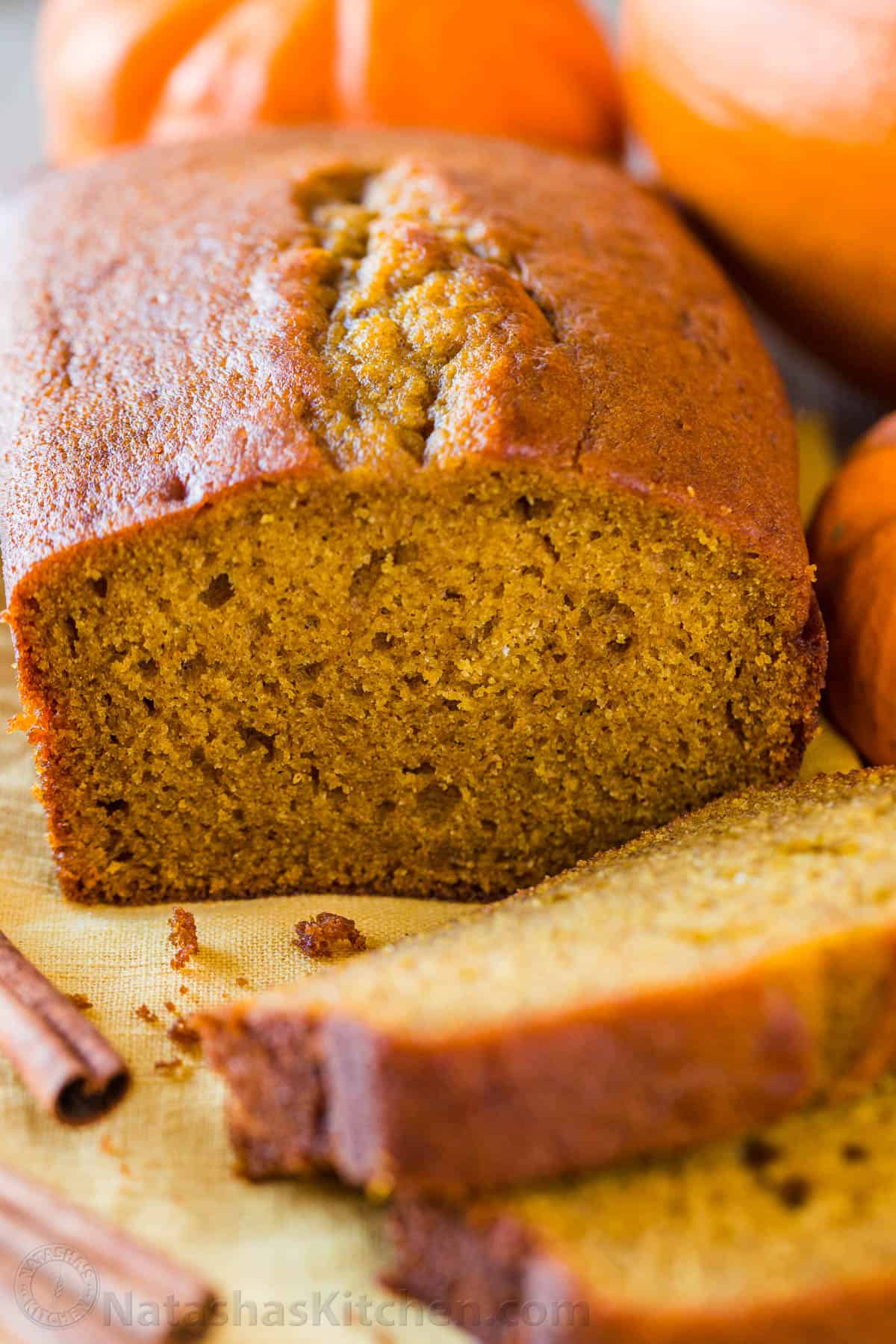 Easy & Moist Pumpkin Bread: Your One-Bowl Fall Baking Guide